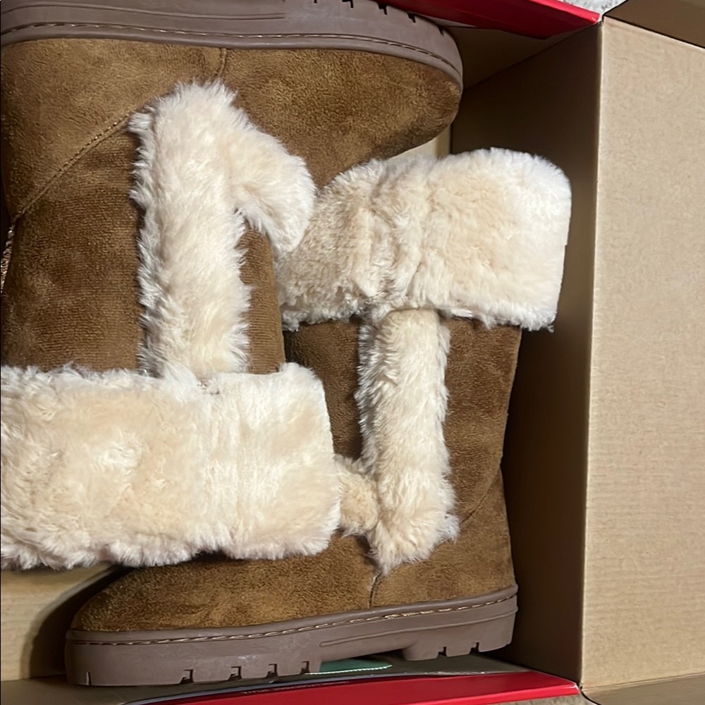 Style & Co Tan and Cream Cozy Winter Boots